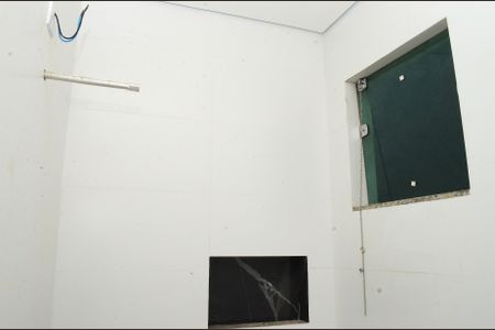 Casa à venda com 180m², 2 quartos e 2 vagasBanheiro