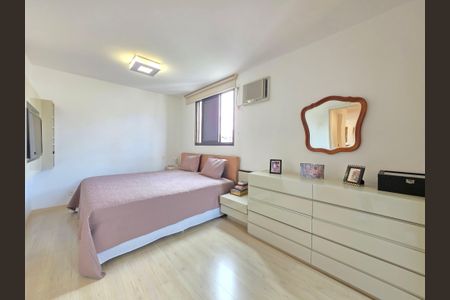 Apartamento à venda com 84m², 3 quartos e 2 vagasQuarto Suíte
