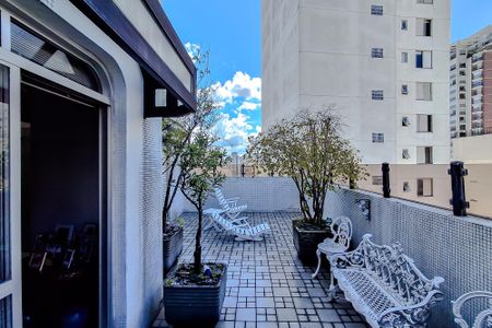 Apartamento à venda com 198m², 3 quartos e 2 vagasVaranda