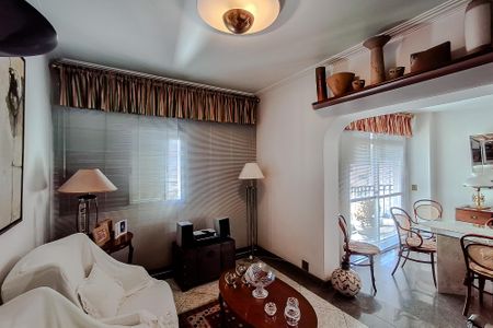 Apartamento à venda com 198m², 3 quartos e 2 vagasSala