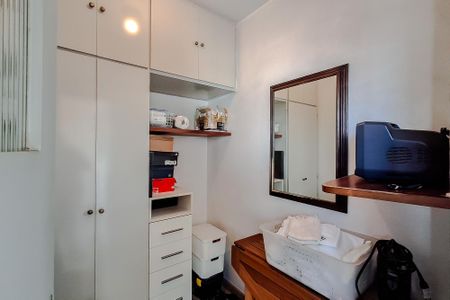 Apartamento à venda com 198m², 3 quartos e 2 vagasQuarto de Serviço