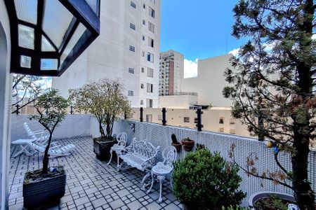 Apartamento à venda com 198m², 3 quartos e 2 vagasVaranda