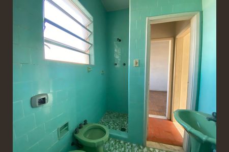 Apartamento à venda com 70m², 2 quartos e sem vagaBanheiro