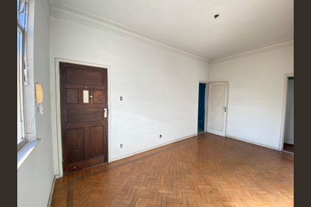 Apartamento à venda com 70m², 2 quartos e sem vagaSala