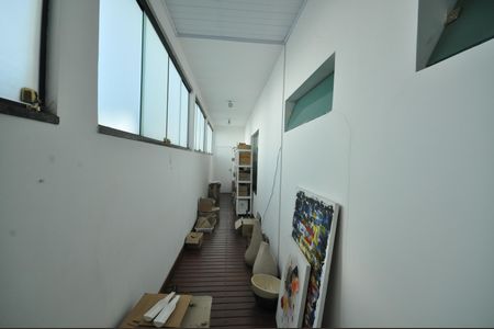 Casa à venda com 650m², 3 quartos e 4 vagasDepósito