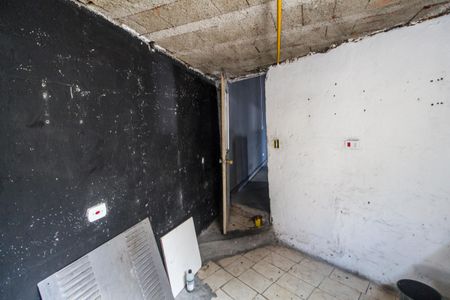 Cozinha de casa para alugar com 1 quarto, 16m² em Jardim Silveira, Barueri