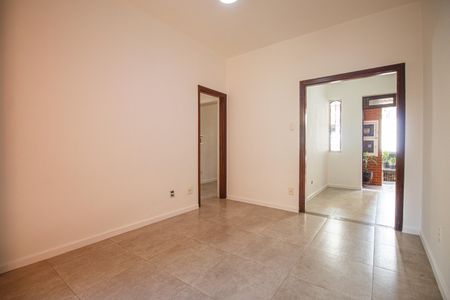 Sala de apartamento para alugar com 2 quartos, 75m² em Tijuca, Rio de Janeiro