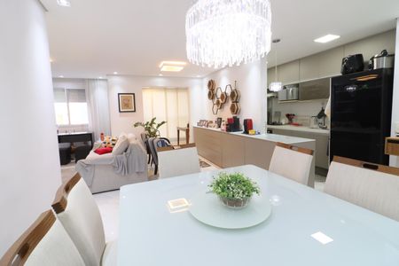 Apartamento à venda com 83m², 2 quartos e 2 vagasSala
