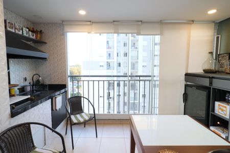 Apartamento à venda com 83m², 2 quartos e 2 vagasVaranda gourmet