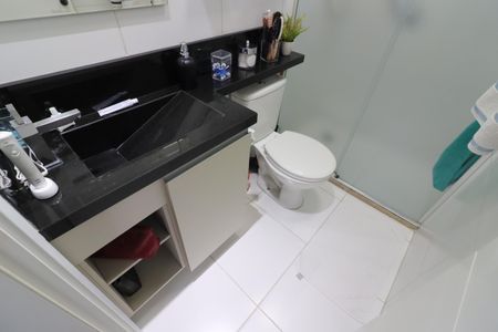 Apartamento à venda com 83m², 2 quartos e 2 vagasBanheiro da Suíte 1