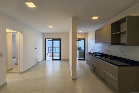 Sala/Cozinha de apartamento para alugar com 2 quartos, 69m² em Maracanã, Praia Grande