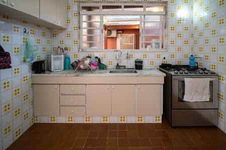 Casa à venda com 150m², 4 quartos e 2 vagas Casa à venda com 150m², 4 quartos e 2 vagasCozinha