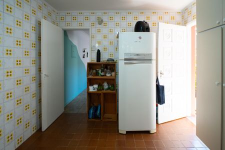 Casa à venda com 150m², 4 quartos e 2 vagas Casa à venda com 150m², 4 quartos e 2 vagasCozinha