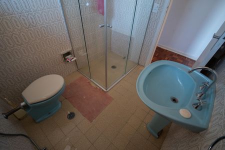 Casa à venda com 150m², 4 quartos e 2 vagas Casa à venda com 150m², 4 quartos e 2 vagasBanheiro 2