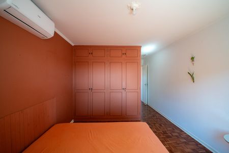 Casa à venda com 150m², 4 quartos e 2 vagas Casa à venda com 150m², 4 quartos e 2 vagasQuarto 1