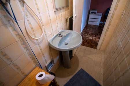 Casa à venda com 150m², 4 quartos e 2 vagas Casa à venda com 150m², 4 quartos e 2 vagasBanheiro Edícula