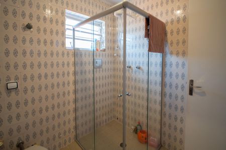 Casa à venda com 150m², 4 quartos e 2 vagas Casa à venda com 150m², 4 quartos e 2 vagasBanheiro 1