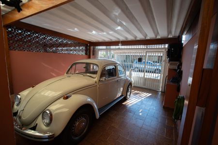 Casa à venda com 150m², 4 quartos e 2 vagas Casa à venda com 150m², 4 quartos e 2 vagasGaragem