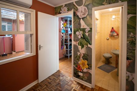 Casa à venda com 150m², 4 quartos e 2 vagas Casa à venda com 150m², 4 quartos e 2 vagasEdícula