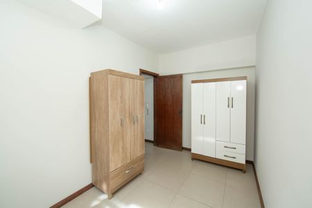 QUARTO de apartamento para alugar com 1 quarto, 35m² em João Pinheiro, Belo Horizonte