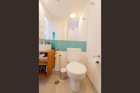 Apartamento à venda com 82m², 3 quartos e 1 vagaBanheiro Social