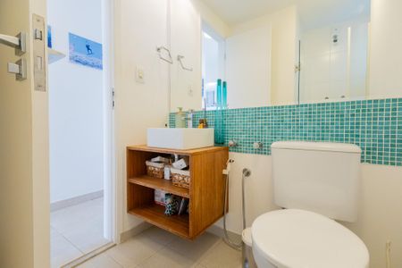 Apartamento à venda com 82m², 3 quartos e 1 vagaBanheiro Social