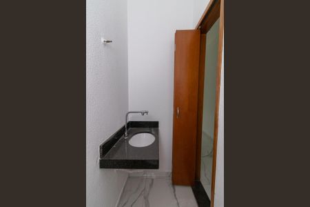 Casa à venda com 132m², 3 quartos e 2 vagas Casa à venda com 132m², 3 quartos e 2 vagasLavabo