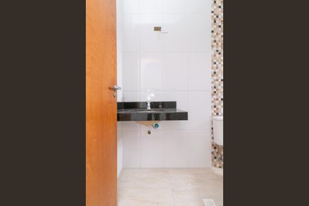 Casa à venda com 132m², 3 quartos e 2 vagas Casa à venda com 132m², 3 quartos e 2 vagasBanheiro da Suíte