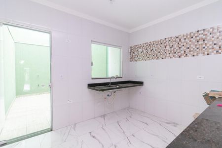 Casa à venda com 132m², 3 quartos e 2 vagas Casa à venda com 132m², 3 quartos e 2 vagasCozinha