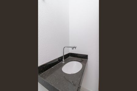 Casa à venda com 132m², 3 quartos e 2 vagas Casa à venda com 132m², 3 quartos e 2 vagasLavabo