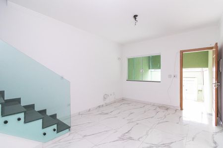 Casa à venda com 132m², 3 quartos e 2 vagas Casa à venda com 132m², 3 quartos e 2 vagasSala