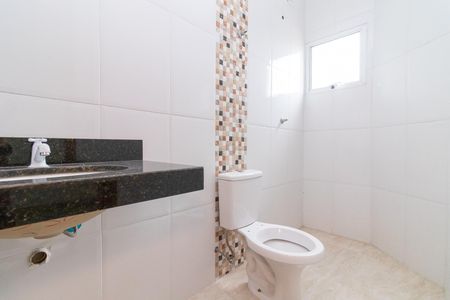 Casa à venda com 132m², 3 quartos e 2 vagas Casa à venda com 132m², 3 quartos e 2 vagasBanheiro da Suíte