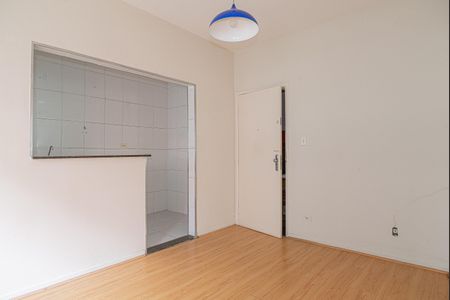 Apartamento à venda com 39m², 1 quarto e sem vaga Apartamento à venda com 39m², 1 quarto e sem vagaSala