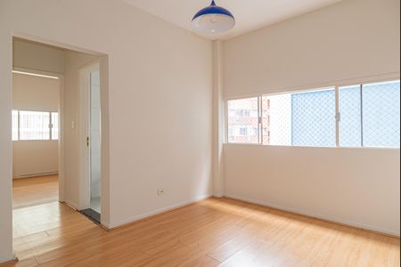 Apartamento à venda com 39m², 1 quarto e sem vaga Apartamento à venda com 39m², 1 quarto e sem vagaSala