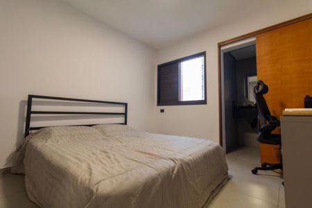 Apartamento à venda com 88m², 3 quartos e 2 vagasQuarto 2