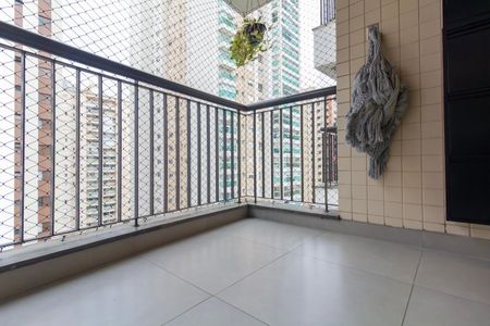 Apartamento à venda com 88m², 3 quartos e 2 vagasVaranda