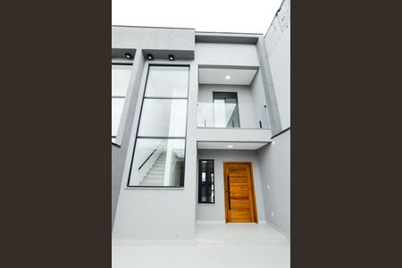 Casa para alugar com 110m², 3 quartos e 4 vagasFachada