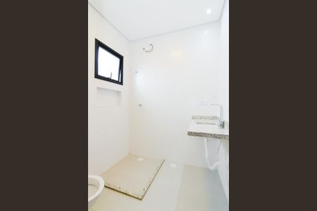 Casa para alugar com 110m², 3 quartos e 4 vagasBanheiro da Suíte 1