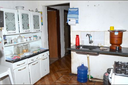 Casa à venda com 180m², 2 quartos e 1 vagaCozinha