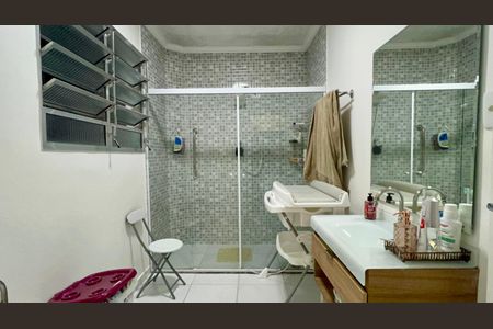 Apartamento à venda com 145m², 3 quartos e 1 vagaBanheiro da Suíte