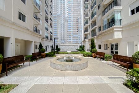 Apartamento à venda com 32m², 1 quarto e 1 vagaÁrea comum