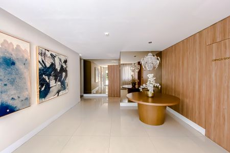 Apartamento à venda com 32m², 1 quarto e 1 vagaHall de entrada