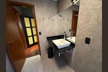 Apartamento para alugar com 300m², 4 quartos e 3 vagasBanheiro Social