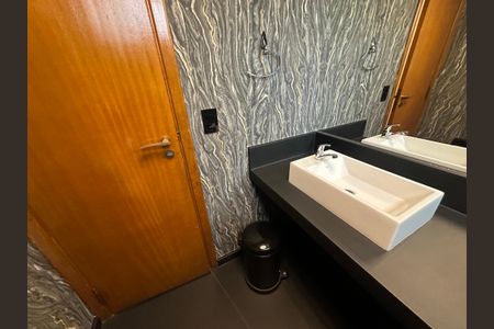 Apartamento para alugar com 300m², 4 quartos e 3 vagasLavabo