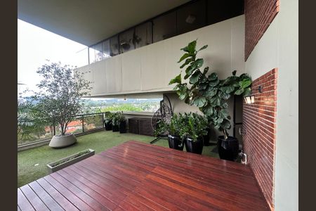 Apartamento para alugar com 300m², 4 quartos e 3 vagasVaranda