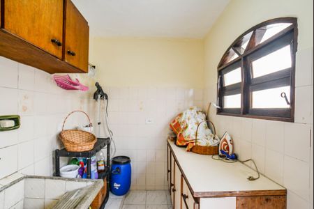 Casa à venda com 212m², 3 quartos e 2 vagasÁrea de Serviço