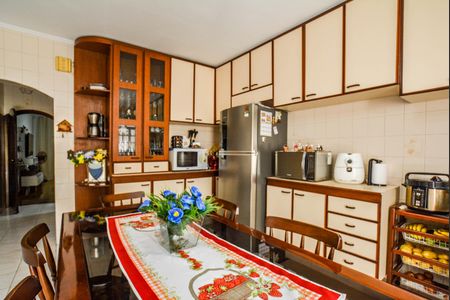 Casa à venda com 212m², 3 quartos e 2 vagasCozinha