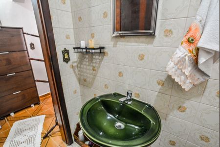 Casa à venda com 212m², 3 quartos e 2 vagasBanheiro da Suíte