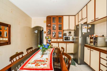 Casa à venda com 212m², 3 quartos e 2 vagasCozinha