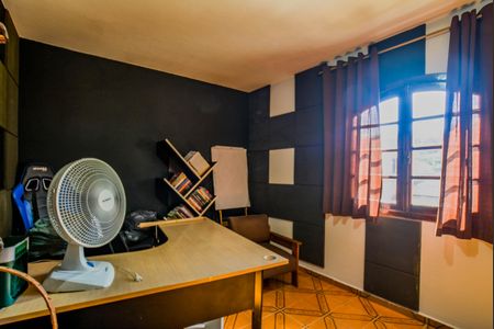 Casa à venda com 212m², 3 quartos e 2 vagasQuarto 1